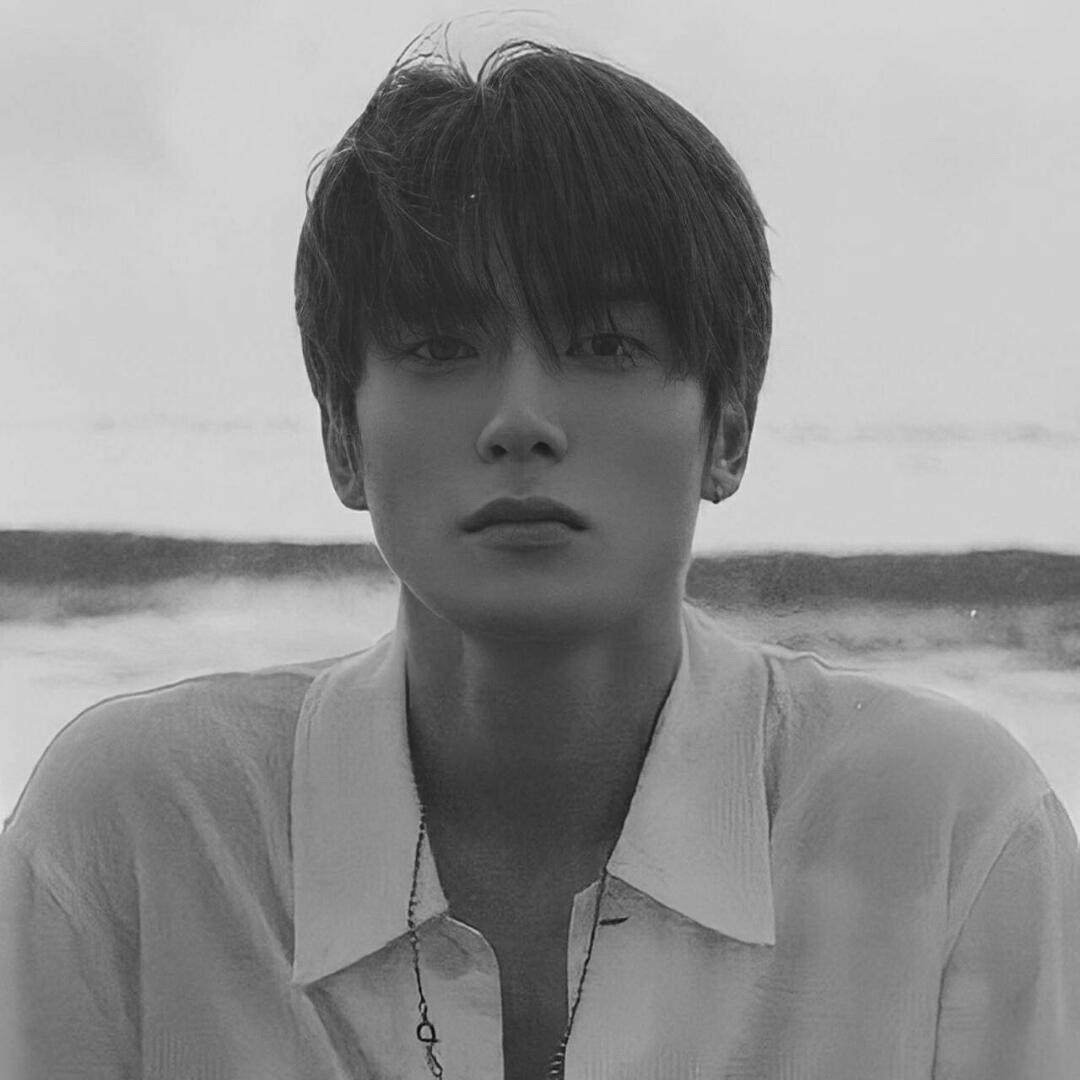 Jung Jaehyun : Dapat portray karena mengikuti kegiatannya.